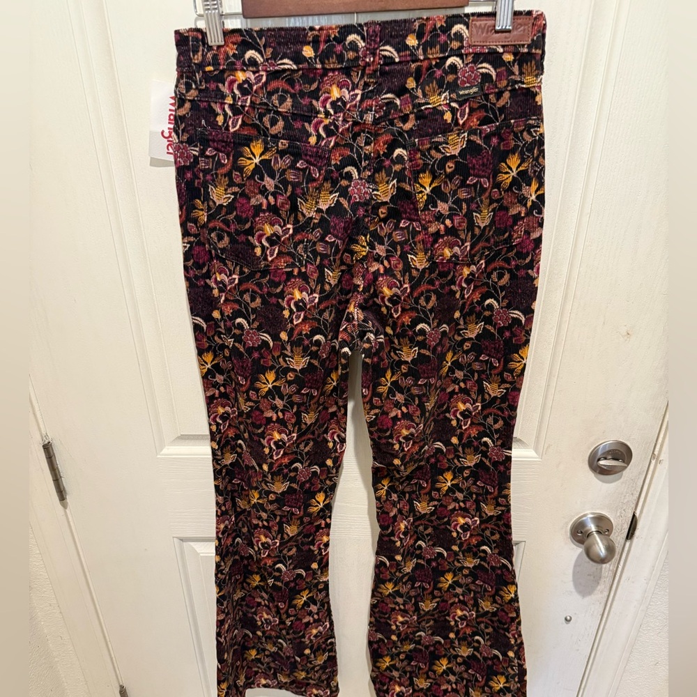 Wrangler Women Corduroy High Rise Fierce Flare Jeans NWT Floral - Picture 3 of 5